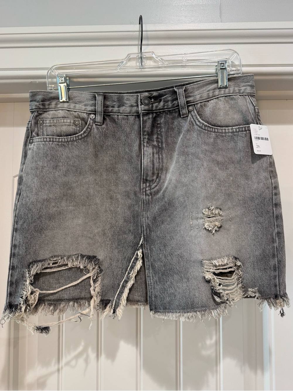 NWT WE THE FREE Relaxed & distressed gray denim mini skirt, size 29
